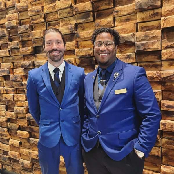 Our concierge team, Jesse and Sean, are here to help you get acclimated to the Charleston peninsula and The Guild. They go above and beyond for our residents here!
.
.
.
.
#theguild #greystar #downtownchs #charlestonsc #livetheguild #unrivaledapartmentliving #concierge