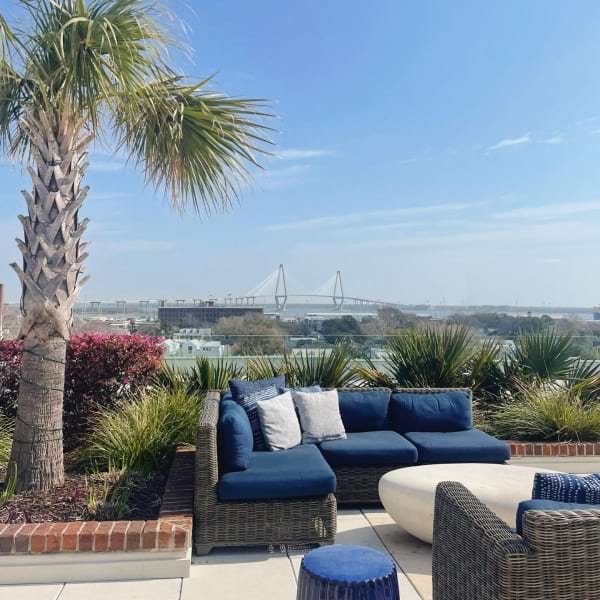 Spring has sprung at The Guild! Our rooftop pool deck is the place to be. Schedule a tour today to see what The Guild has to offer!
.
.
.
.
#theguild #theguildcharleston #greystar #apartmentliving #unrivaledapartment #downtownchs